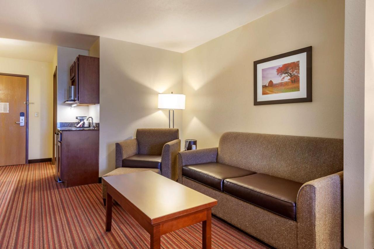 Best Western Plus Sparta Trail Lodge Экстерьер фото