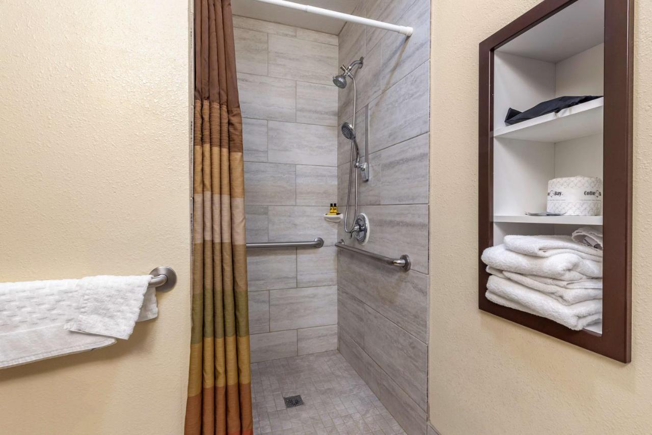 Best Western Plus Sparta Trail Lodge Экстерьер фото