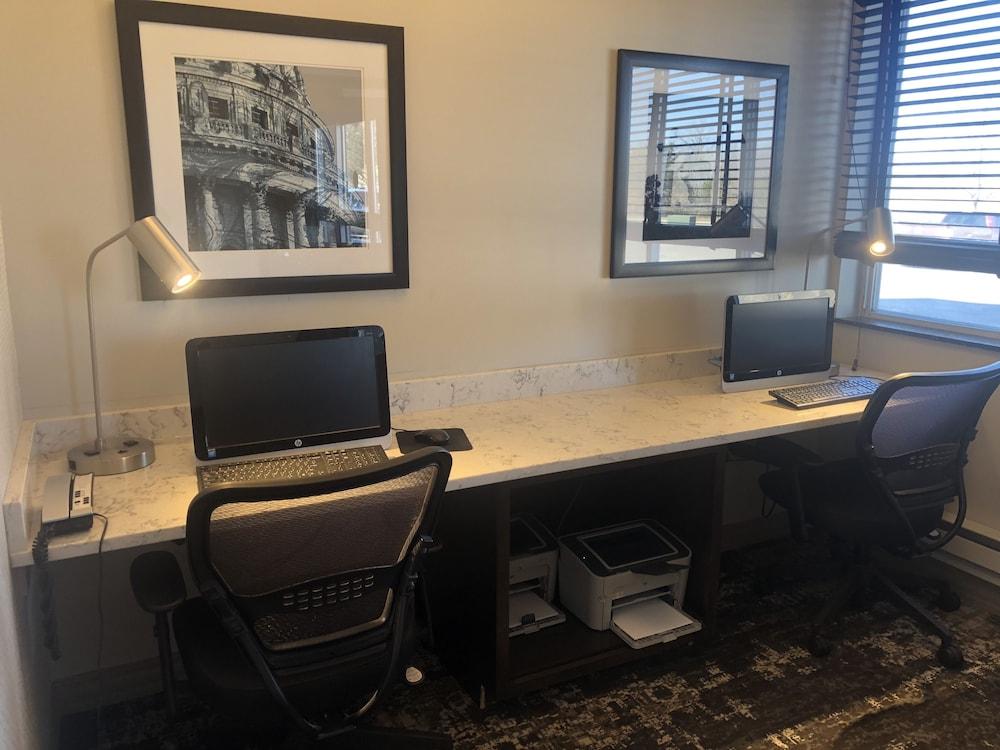 Best Western Plus Sparta Trail Lodge Экстерьер фото